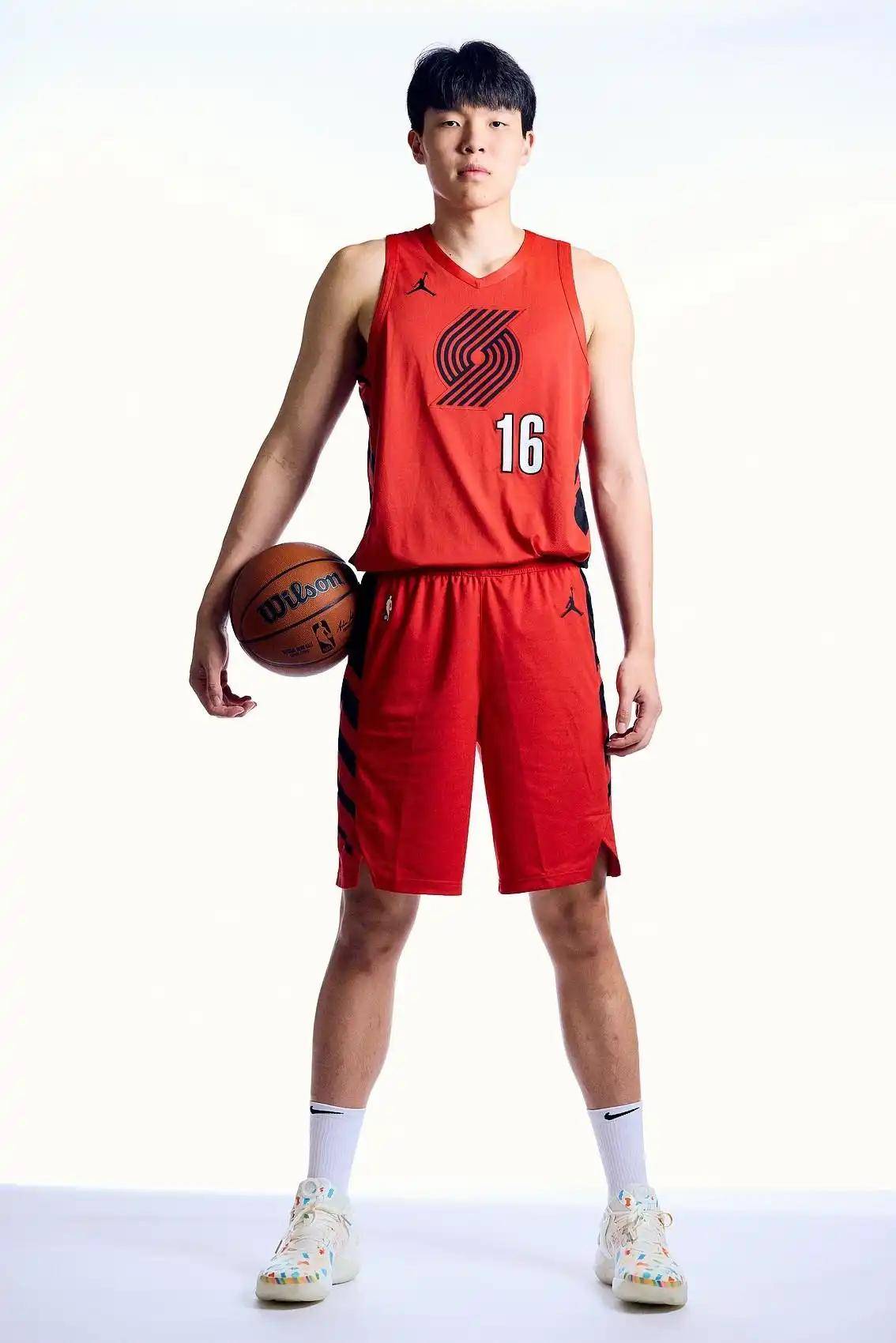 清晨波特兰开拓者官宣签约：NBA常规赛节点到来，压力陡增，团队化学反应显著(波特兰州立大学)-乐鱼体育入口